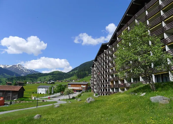 C 032 By Interhome *